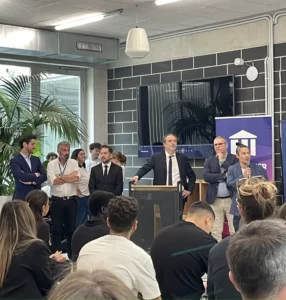 Tous les institutionnels réunis pour les discours inauguraux de l'ouverture du village des legaltechs et de l'innovation.